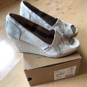 Toms Wedges - size 7